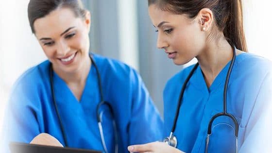 Qué hace una enfermera en Estados Unidos