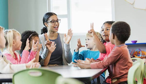 encontrar trabajo de profesor en Estados Unidos